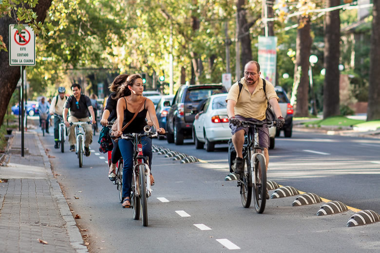 Esperando los cerca de 15 nuevos kilómetros de ciclovías en Santiago