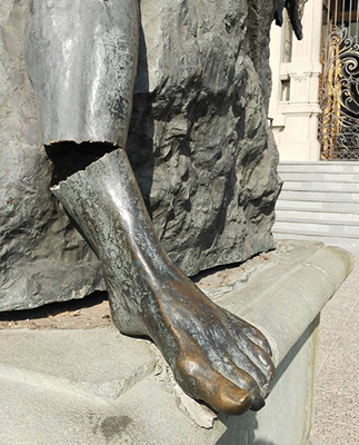 La herida que dejó la Fórmula E a la escultura de Rebeca Matte