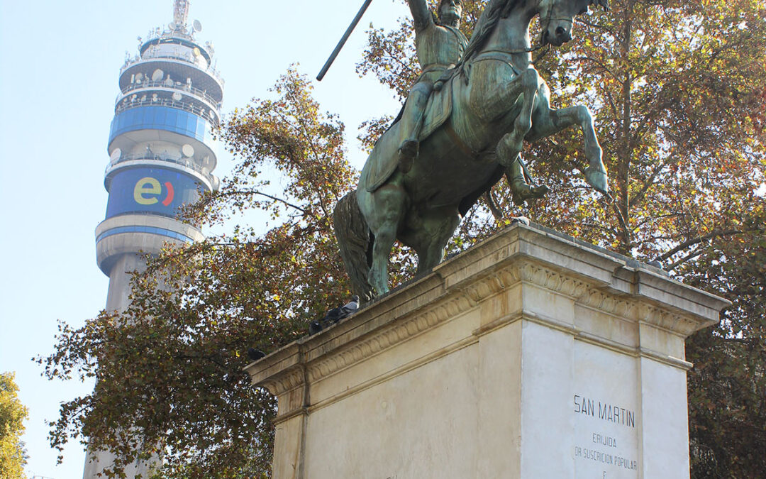 La Ruta Argentina: Monumentos y estatuas en Santiago