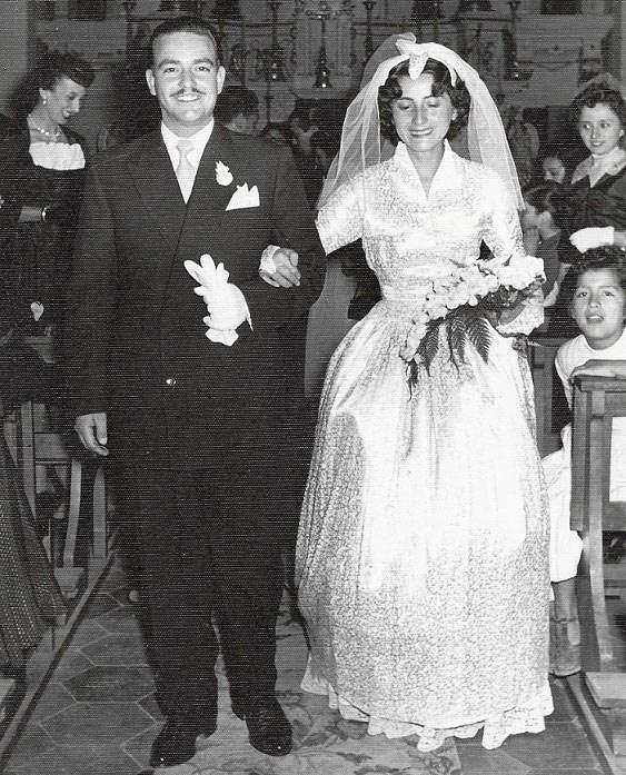 Archivo Brügmann publica investigación patrimonial que documenta 186 años de matrimonios en Chile por medio de 200 fotografías